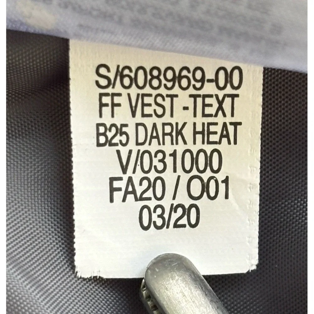 Old Navy Men's Gray Puffer Vest Size L Full‎ Zip Quilted Sleeveless Jacket